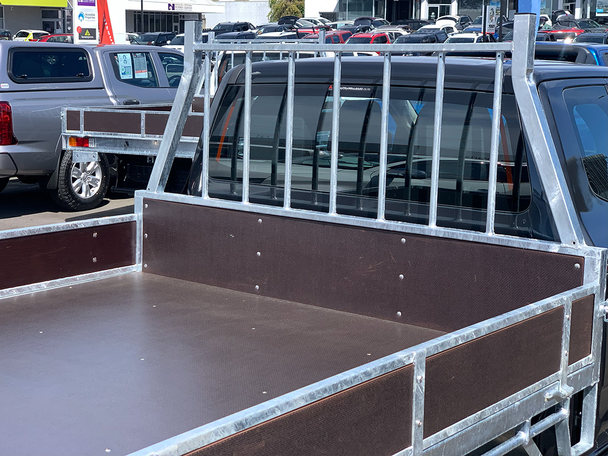 2025 Mitsubishi Triton GLX Club Cab 4WD