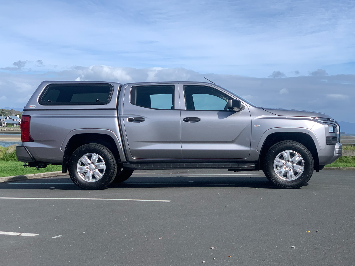 2025 Mitsubishi Triton GLX Double Cab 4WD