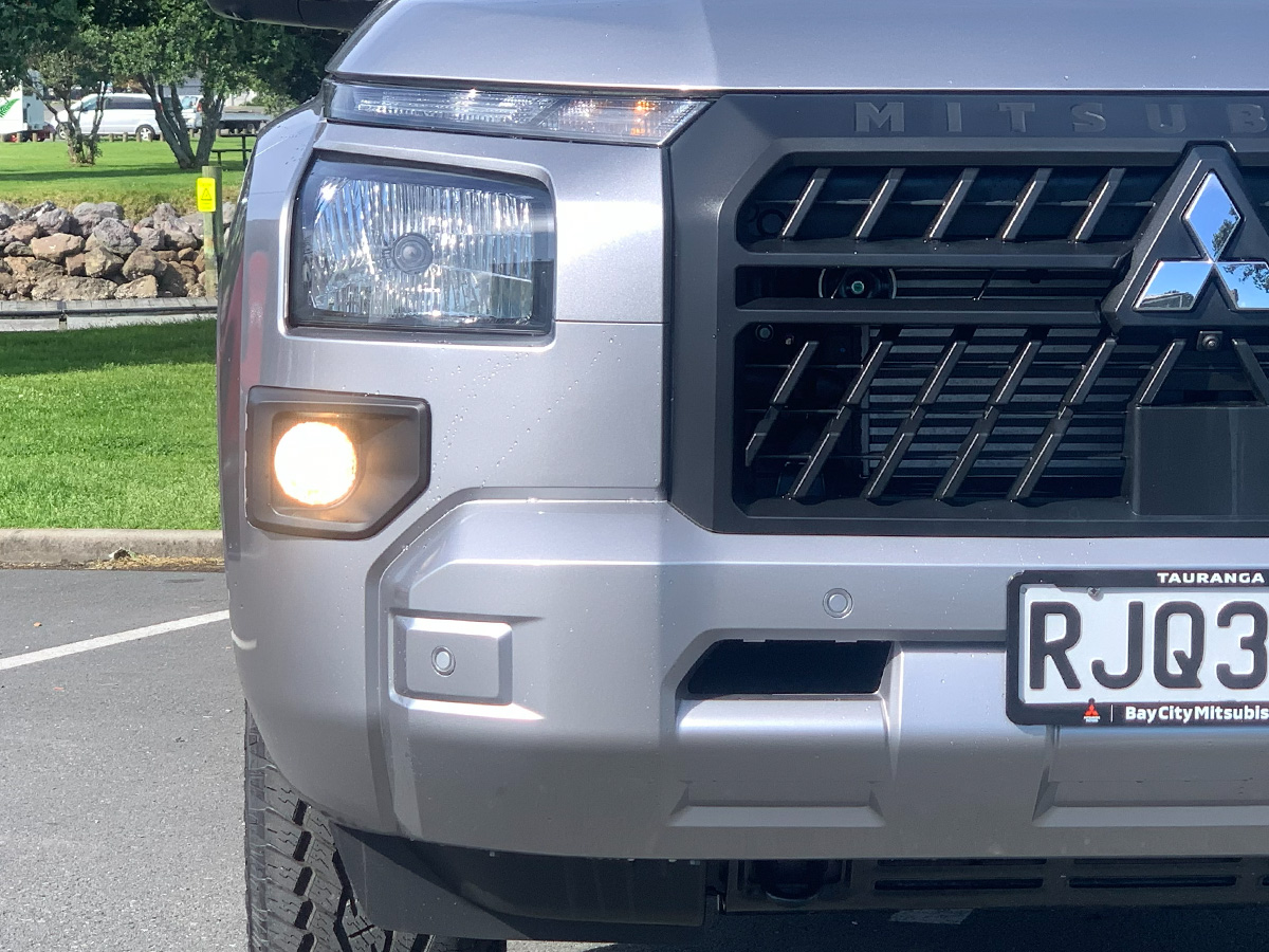 2025 Mitsubishi Triton GLX Double Cab 4WD