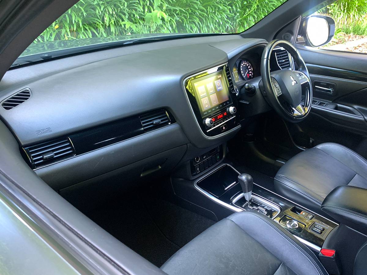 2020 Mitsubishi Outlander SPORT 2.4L Petrol 4WD 7 Seater