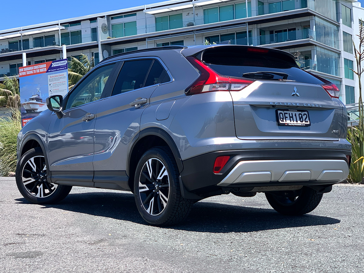 2023 Mitsubishi Eclipse Cross XLS 2WD