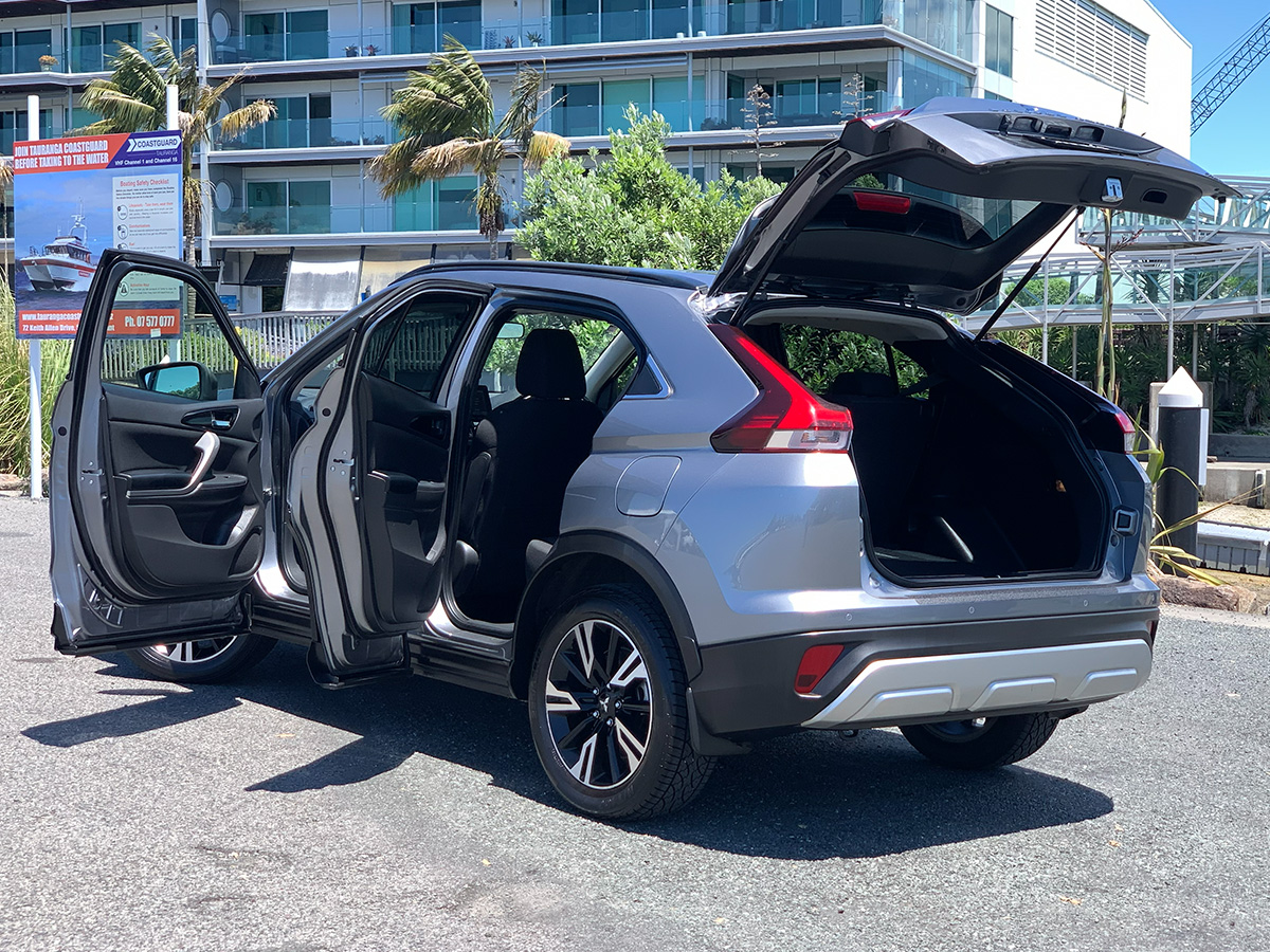 2023 Mitsubishi Eclipse Cross XLS 2WD