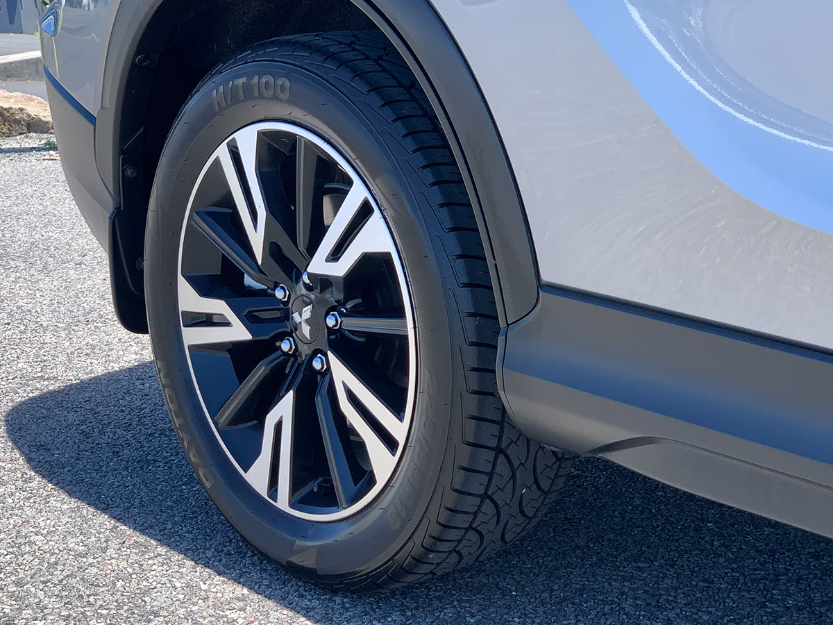 2023 Mitsubishi Eclipse Cross XLS 2WD