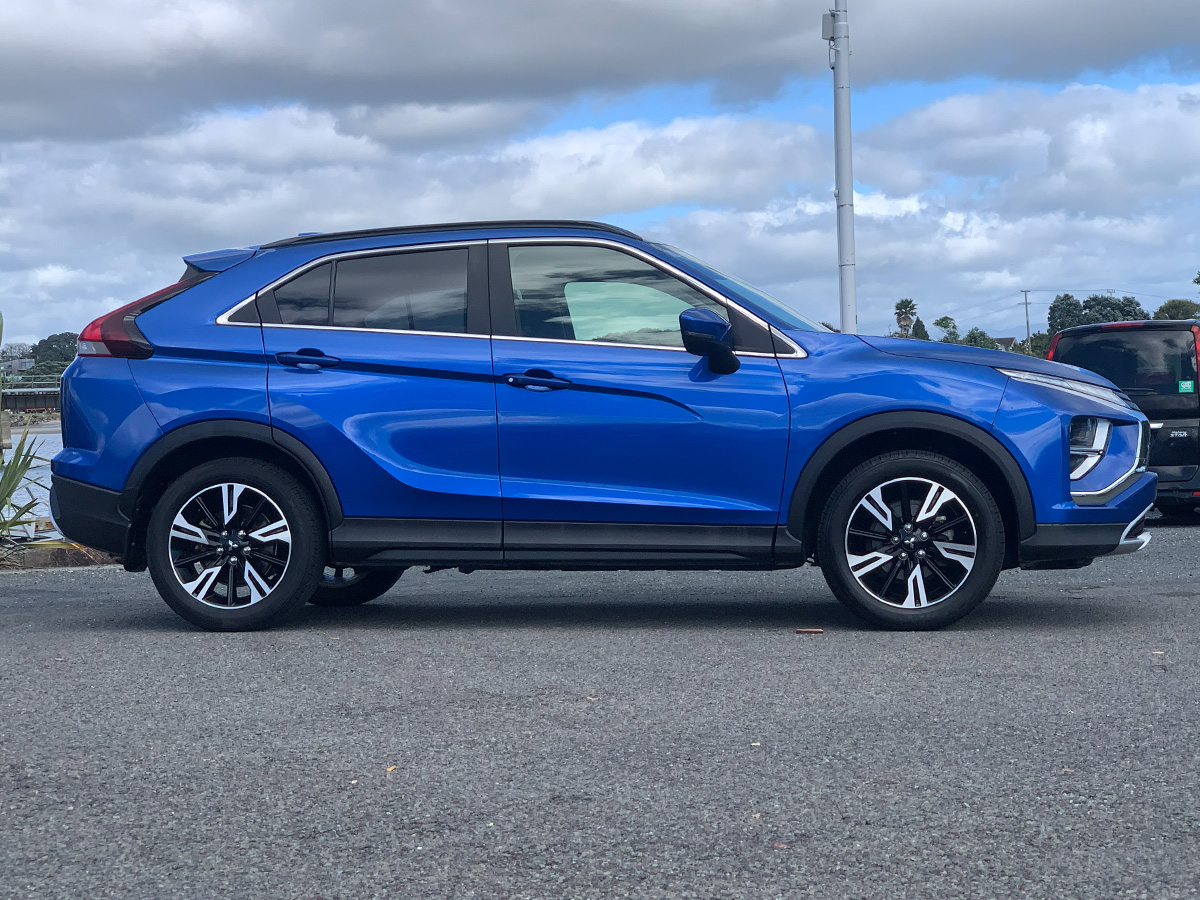 2023 Mitsubishi Eclipse Cross XLS 2WD