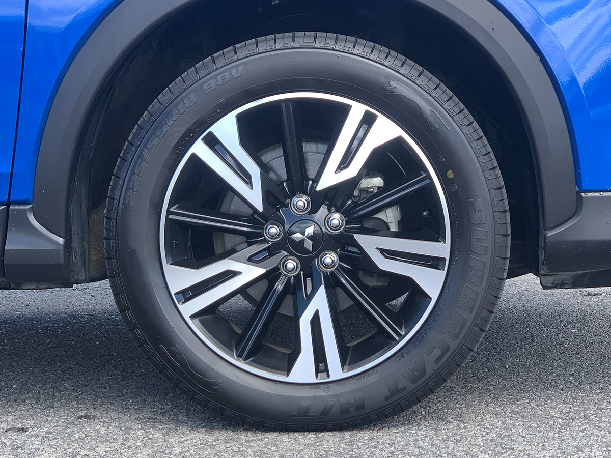 2023 Mitsubishi Eclipse Cross XLS 2WD