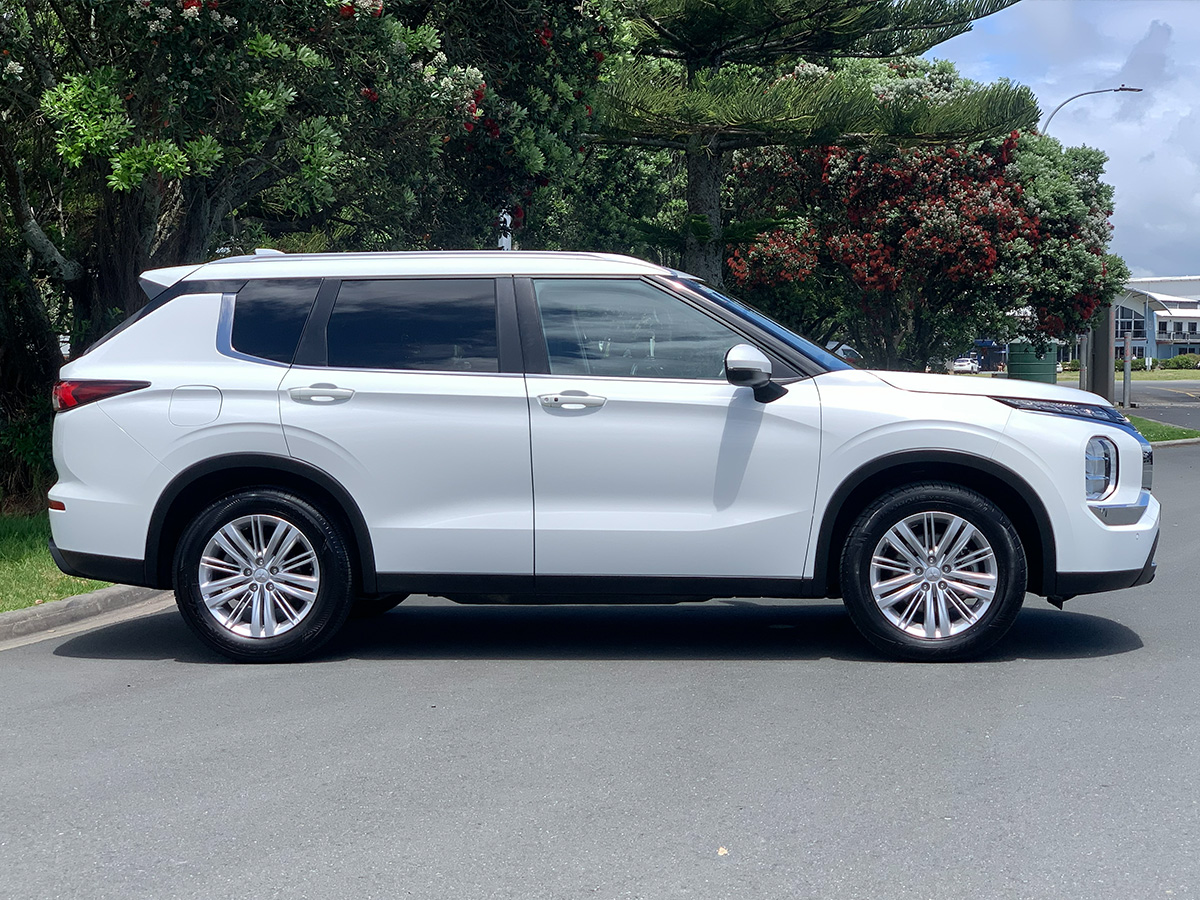 2023 Mitsubishi Outlander LS 2WD 2.5L Petrol Auto