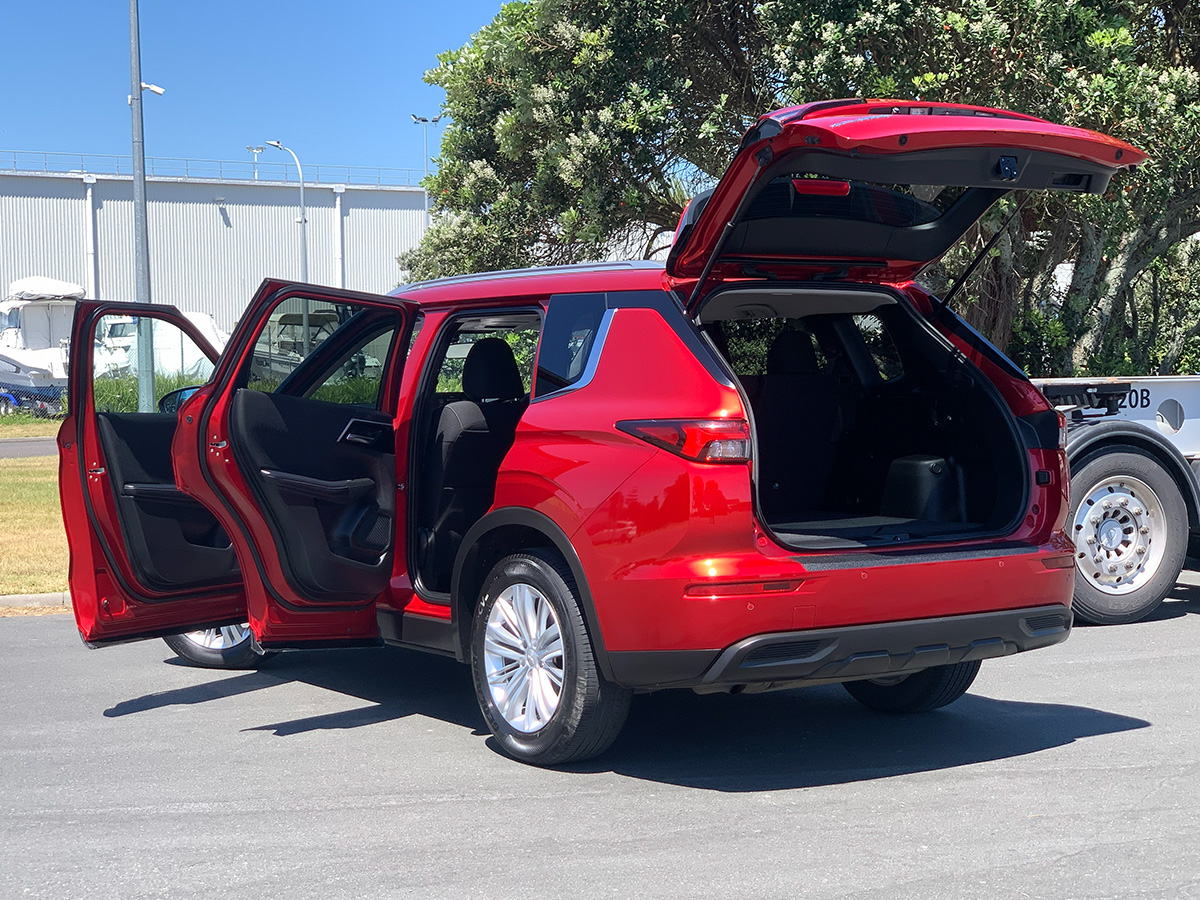 2023 Mitsubishi Outlander LS 2WD 2.5L Petrol Auto