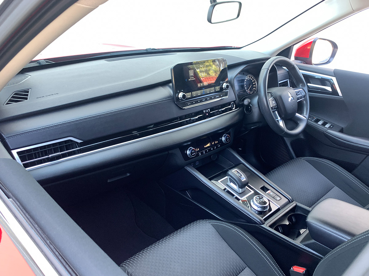 2023 Mitsubishi Outlander LS 2WD 2.5L Petrol Auto