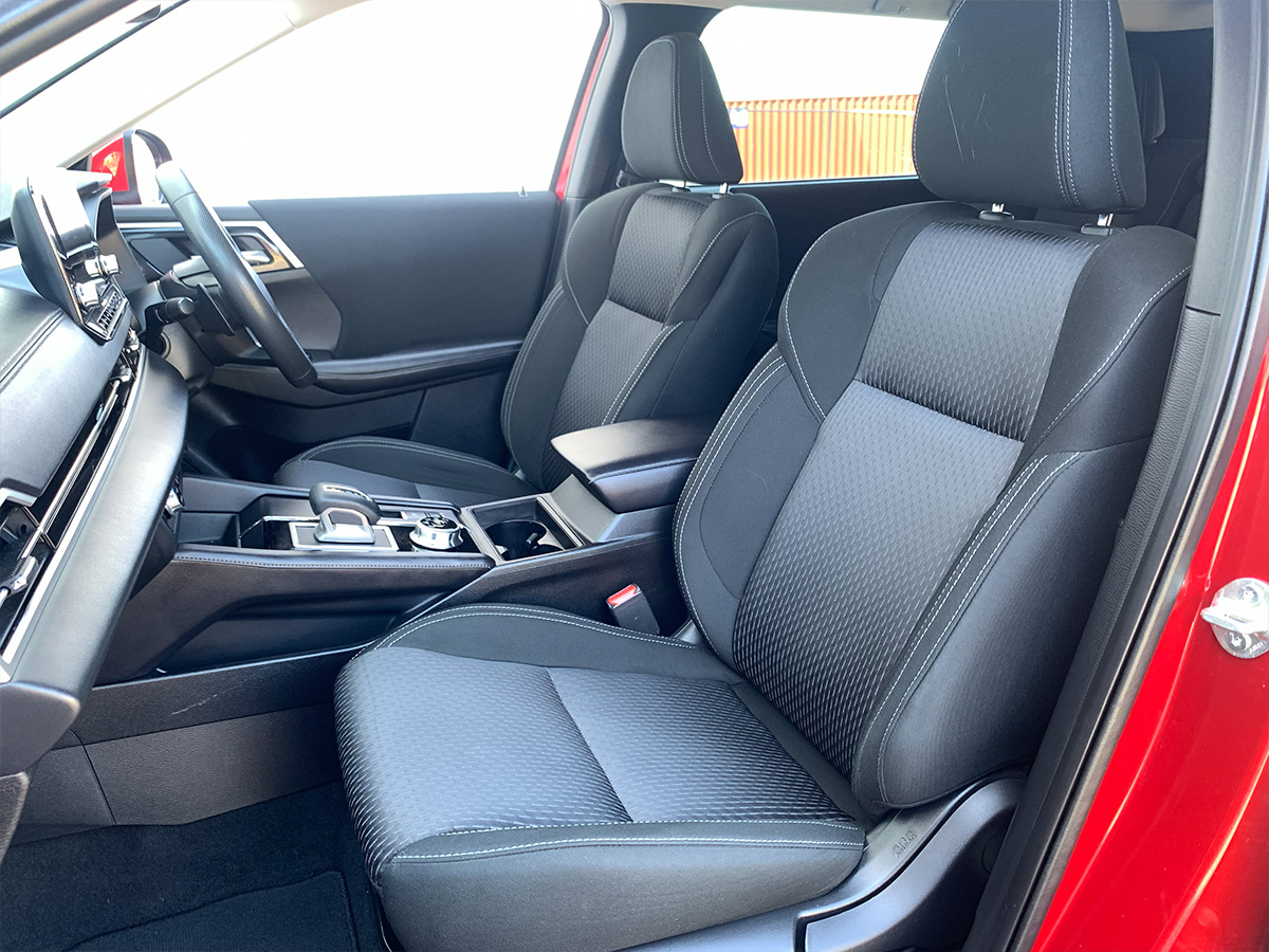 2023 Mitsubishi Outlander LS 2WD 2.5L Petrol Auto