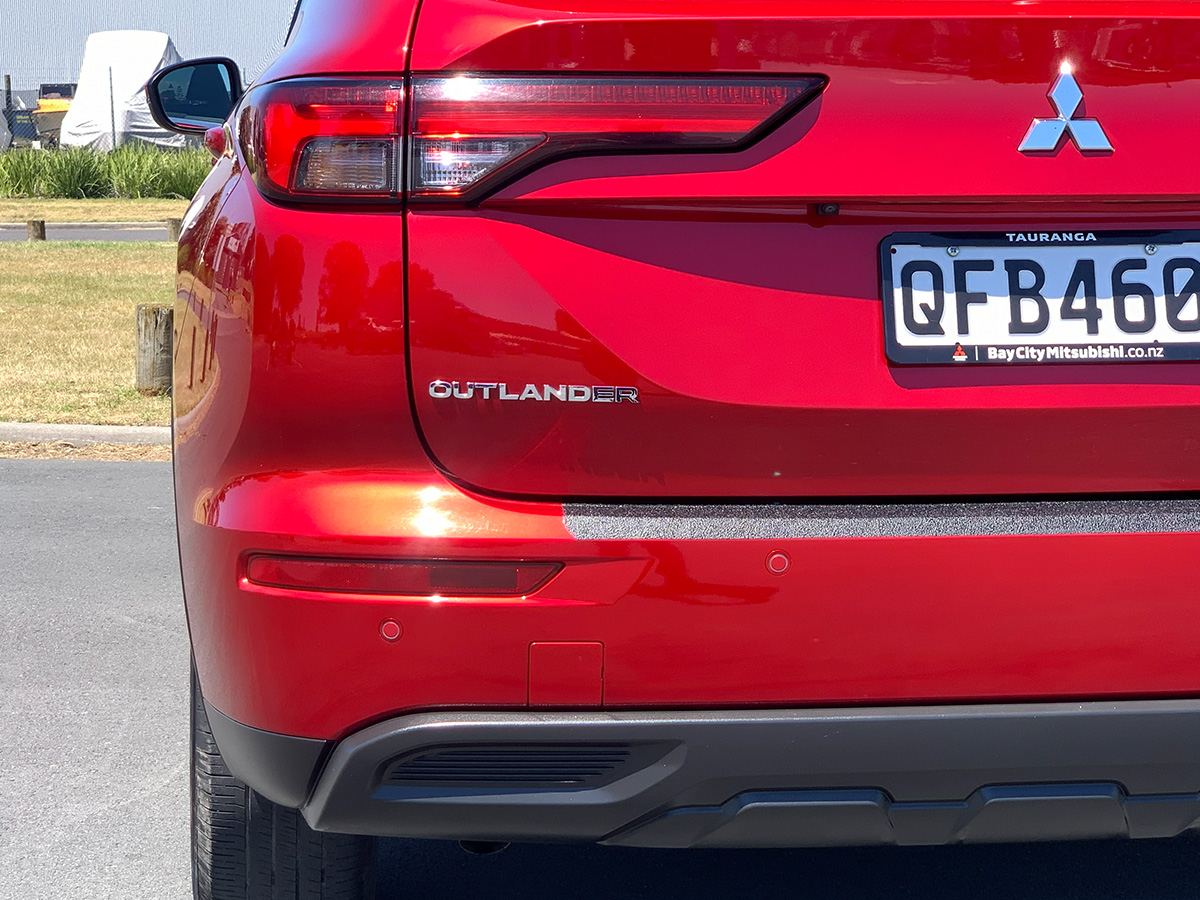 2023 Mitsubishi Outlander LS 2WD 2.5L Petrol Auto