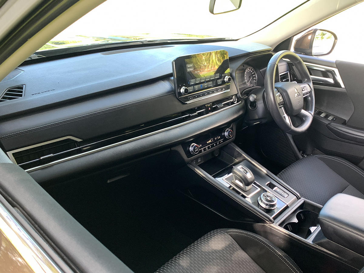 2023 Mitsubishi Outlander LS 2WD 2.5L Petrol Auto