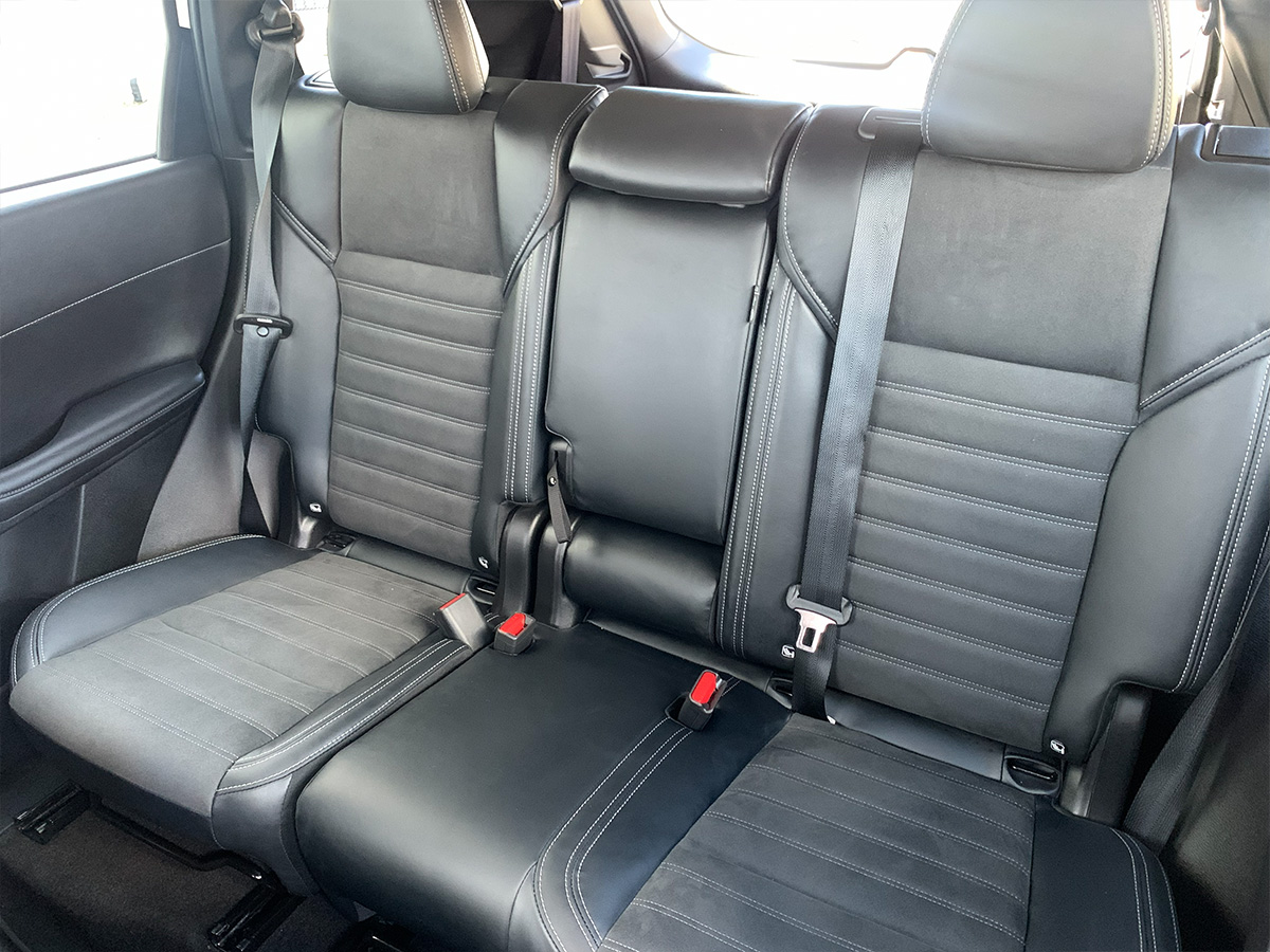 2024 Mitsubishi Outlander XLS 2WD 7 Seater