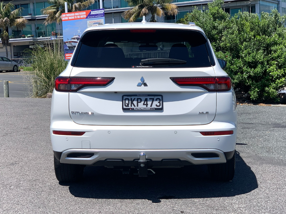 2024 Mitsubishi Outlander XLS 2WD 7 Seater
