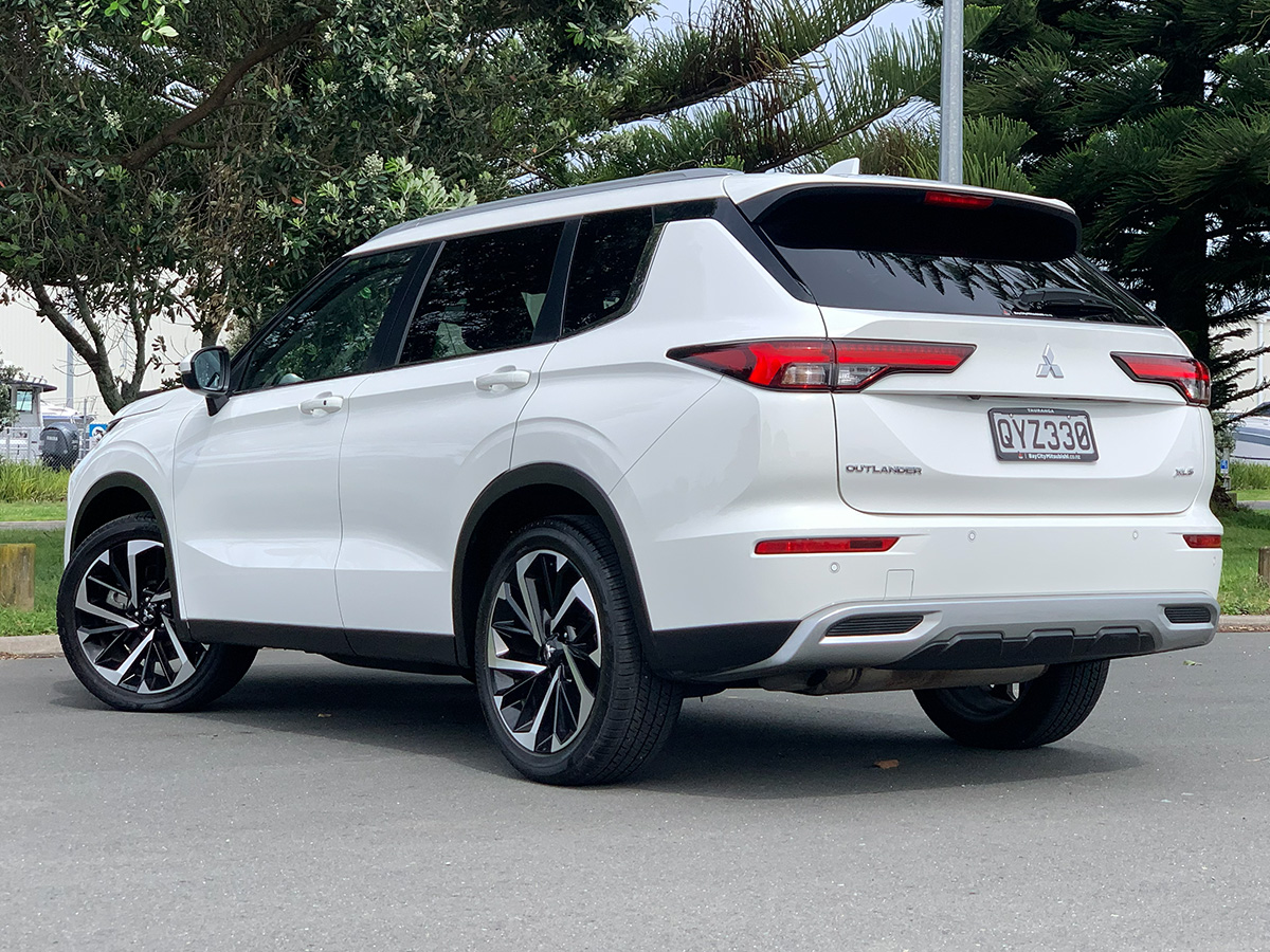 2024 Mitsubishi Outlander XLS 4WD 7 Seater 2.5L Petrol Auto