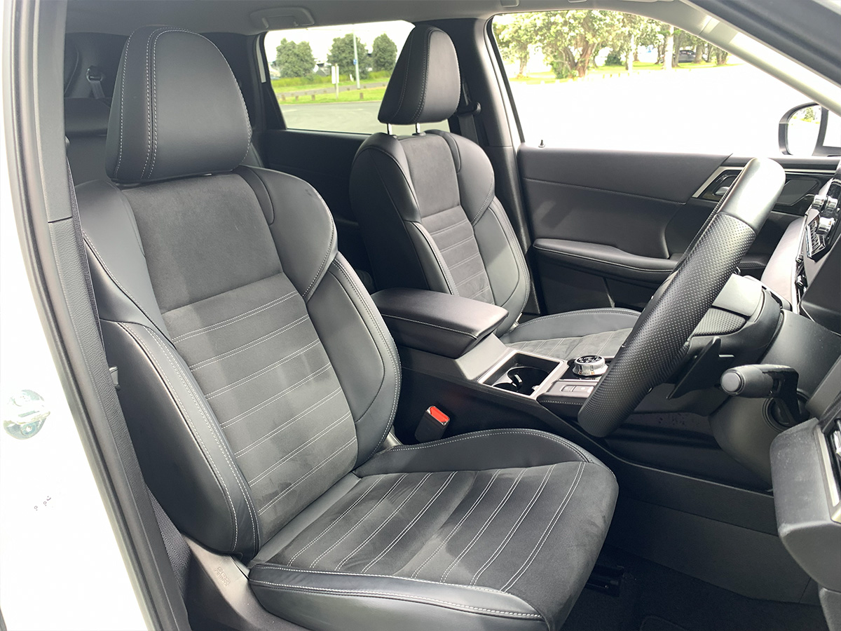 2024 Mitsubishi Outlander XLS 4WD 7 Seater 2.5L Petrol Auto