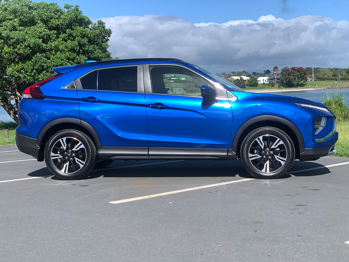 2025 Mitsubishi Eclipse Cross XLS 2WD