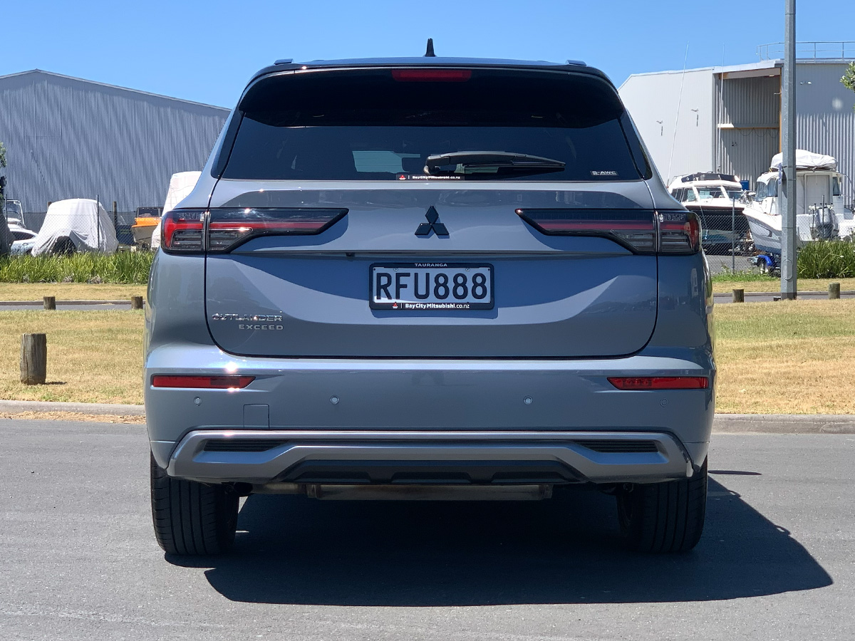 2025 Mitsubishi Outlander Exceed 4WD 7 Seater 2.5L Petrol Auto