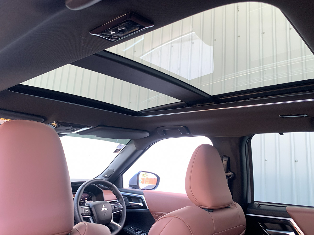 2025 Mitsubishi Outlander Exceed 4WD 7 Seater 2.5L Petrol Auto