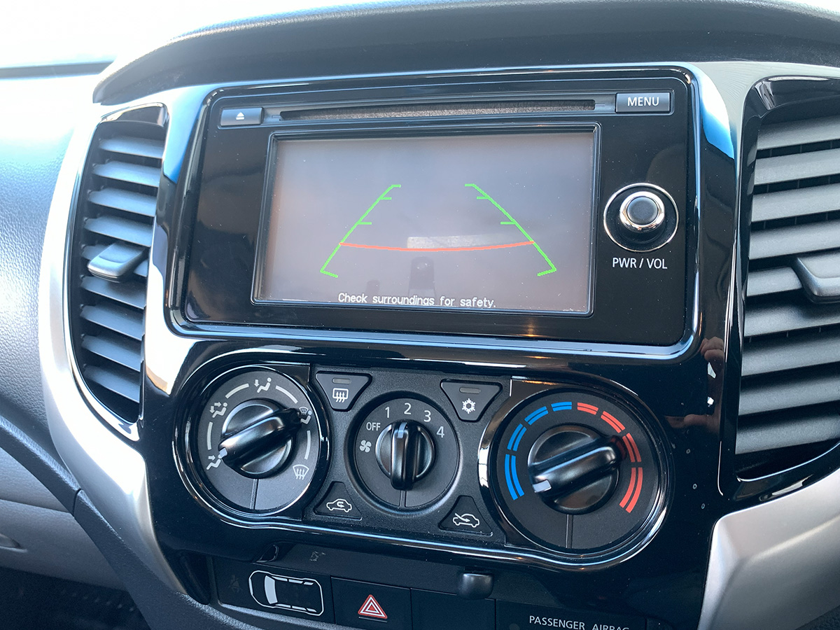 2017 Mitsubishi Triton GLX 4WD Double Cab Flat Deck