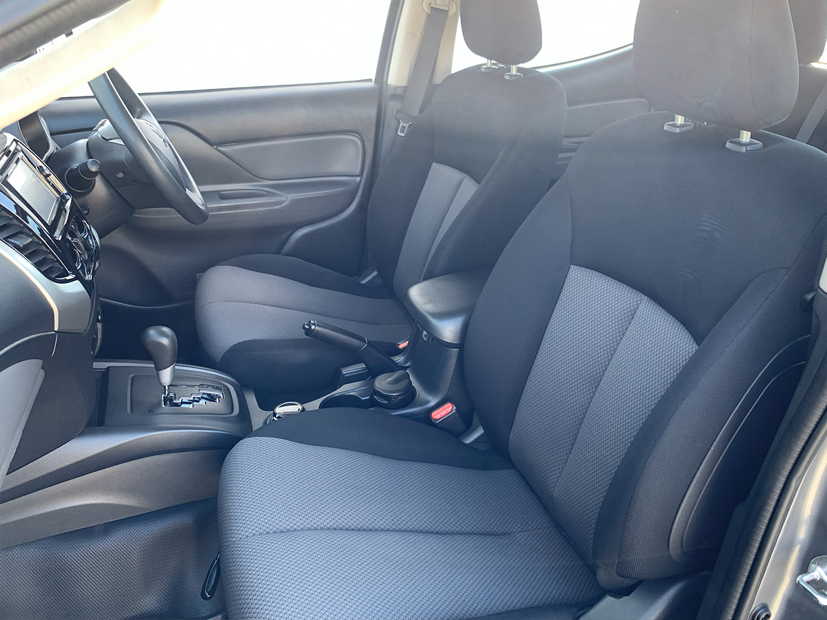 2017 Mitsubishi Triton GLX 4WD Double Cab Flat Deck