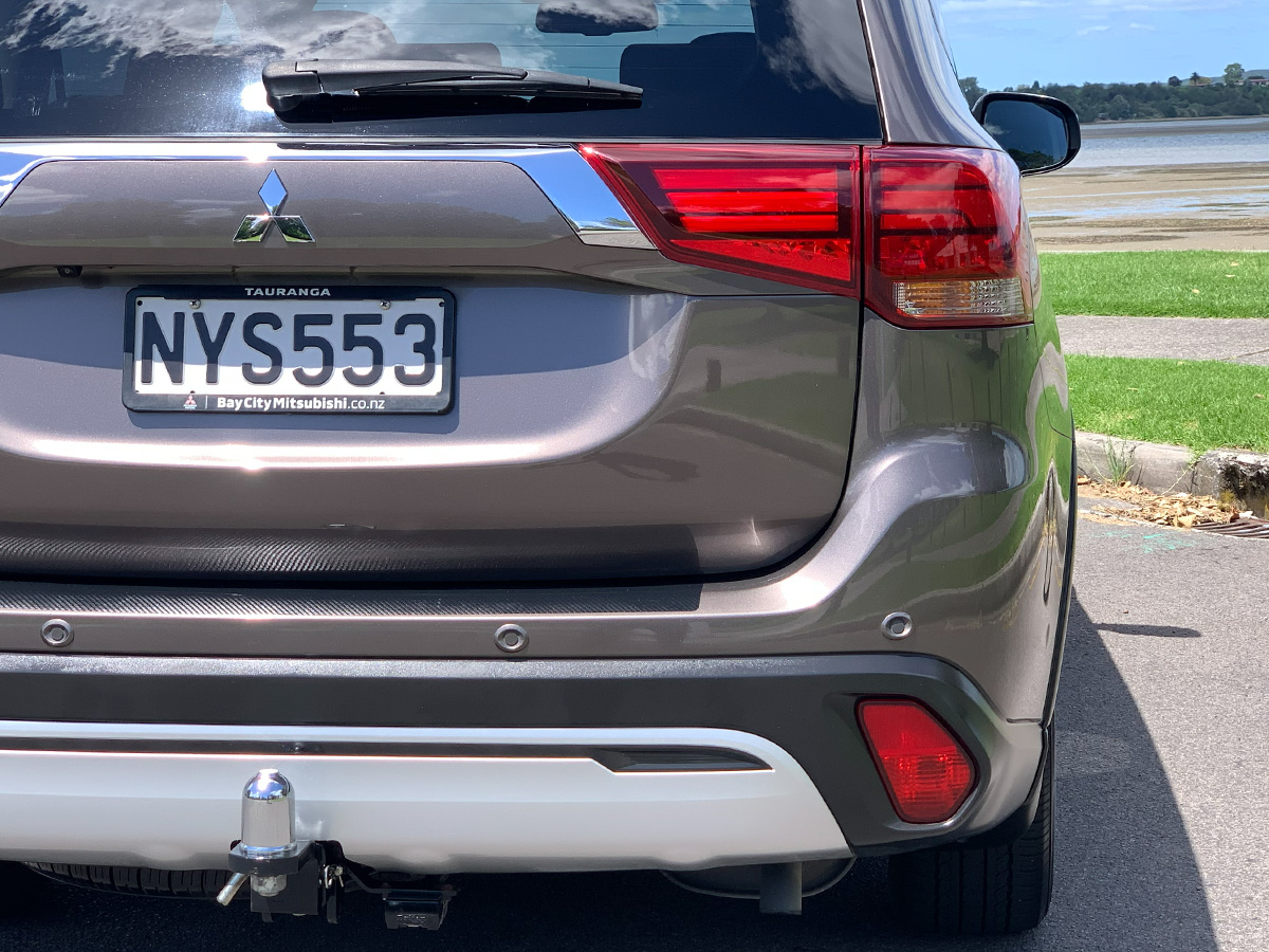 2022 Mitsubishi Outlander LS 2.4L Petrol 7 Seater Automatic