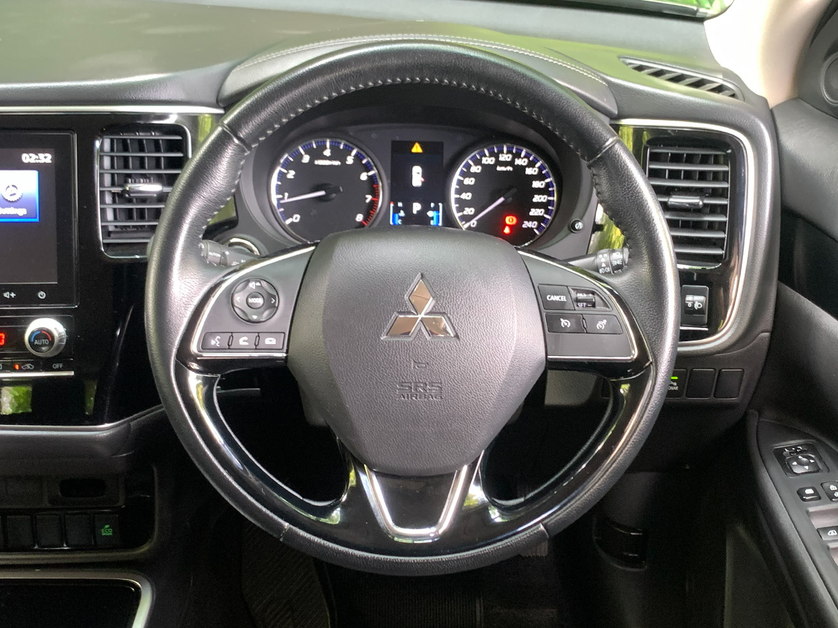 2022 Mitsubishi Outlander LS 2.4L Petrol 7 Seater Automatic