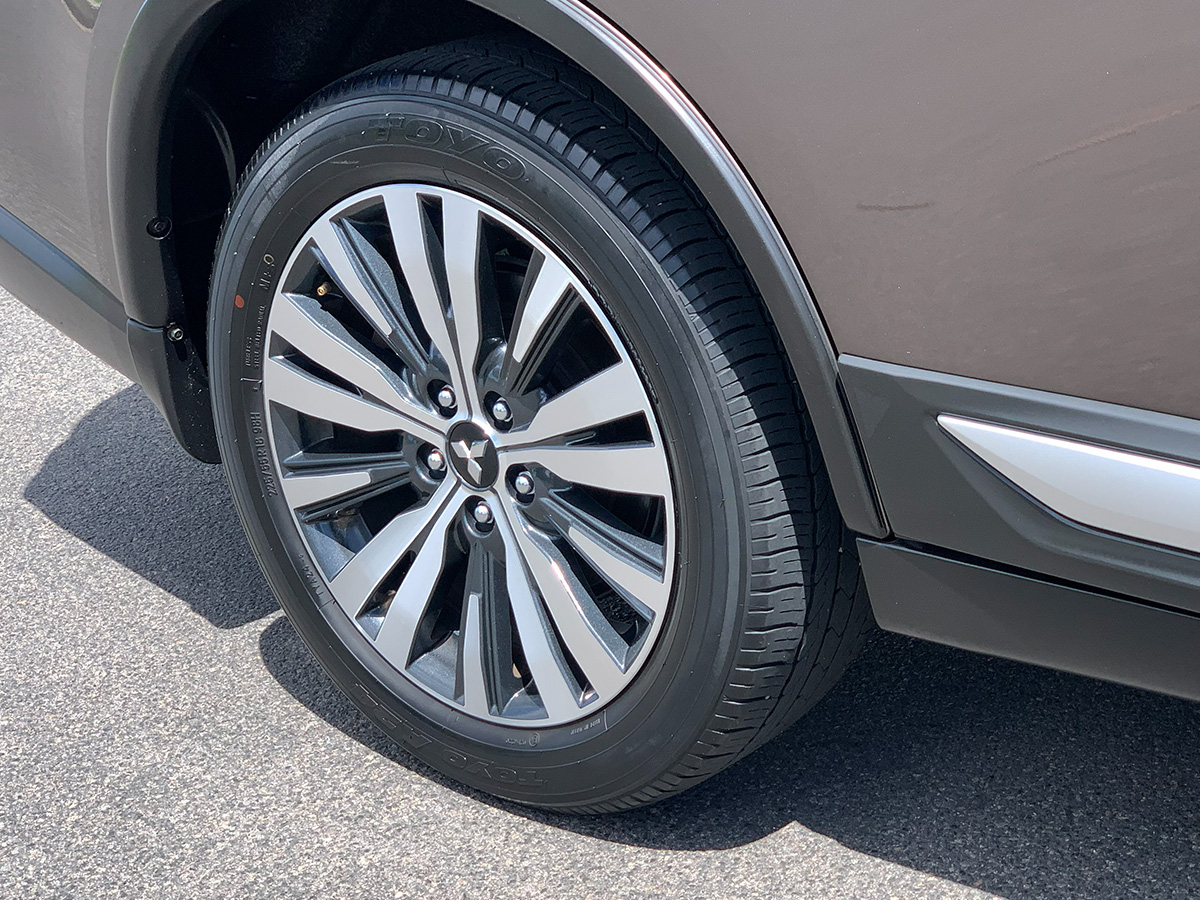 2022 Mitsubishi Outlander LS 2.4L Petrol 7 Seater Automatic