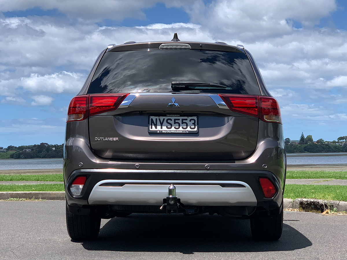 2022 Mitsubishi Outlander LS 2.4L Petrol 7 Seater Automatic