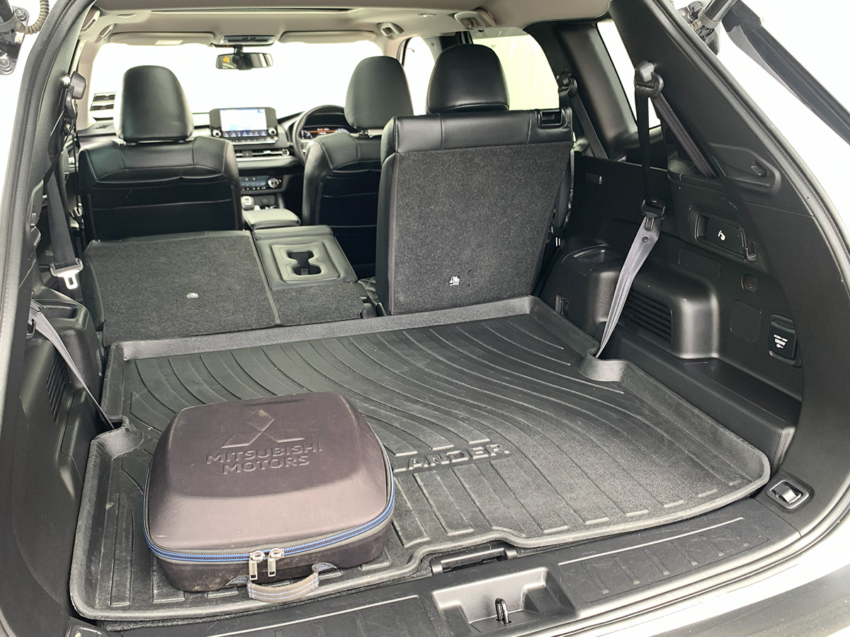 2023 Mitsubishi Outlander VRX PHEV HYBRID 4WD