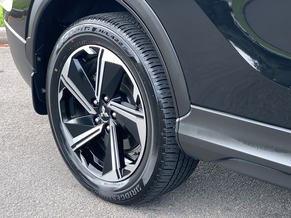 2024 Mitsubishi Eclipse Cross PHEV XLS 4WD Hybrid