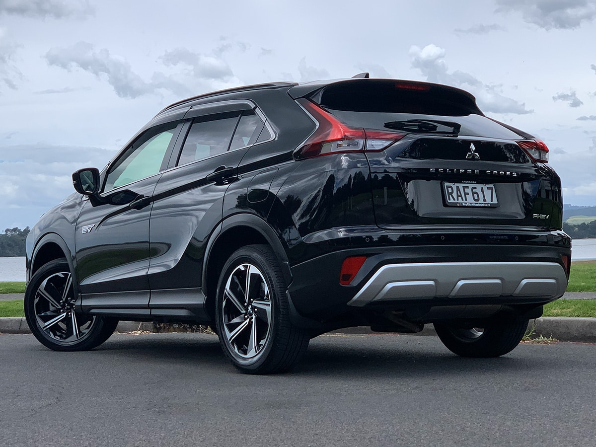 2024 Mitsubishi Eclipse Cross PHEV XLS 4WD Hybrid
