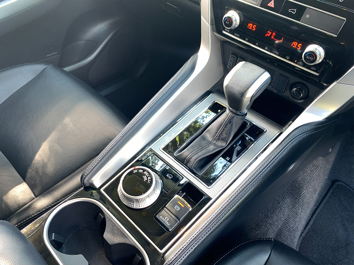 2024 Mitsubishi Pajero Sport VRX