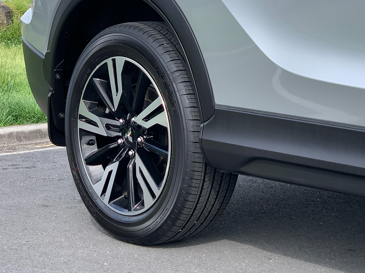 2025 Mitsubishi Eclipse Cross XLS 2WD