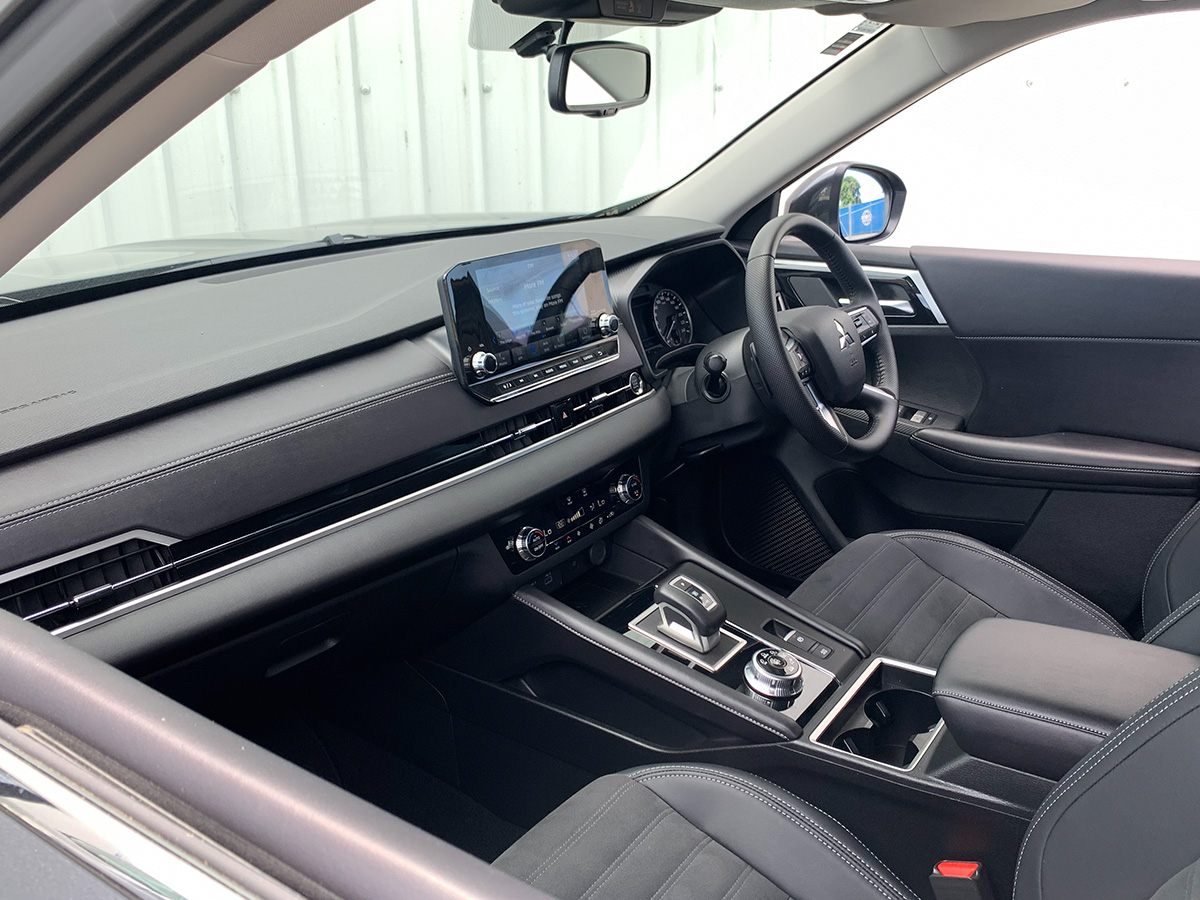 2025 Mitsubishi Outlander XLS 4WD 7 Seater 2.5L Petrol Auto