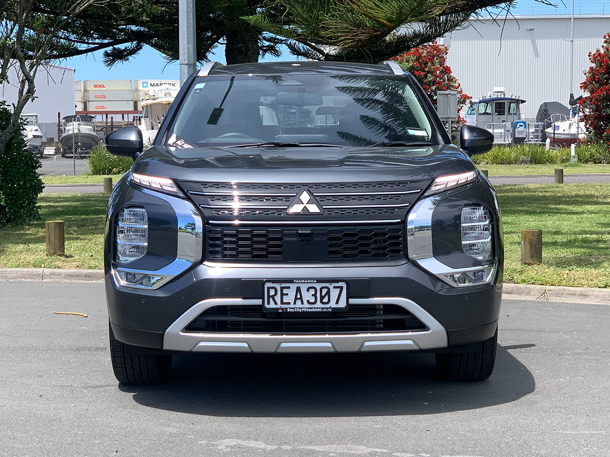 2025 Mitsubishi Outlander XLS 4WD 7 Seater 2.5L Petrol Auto