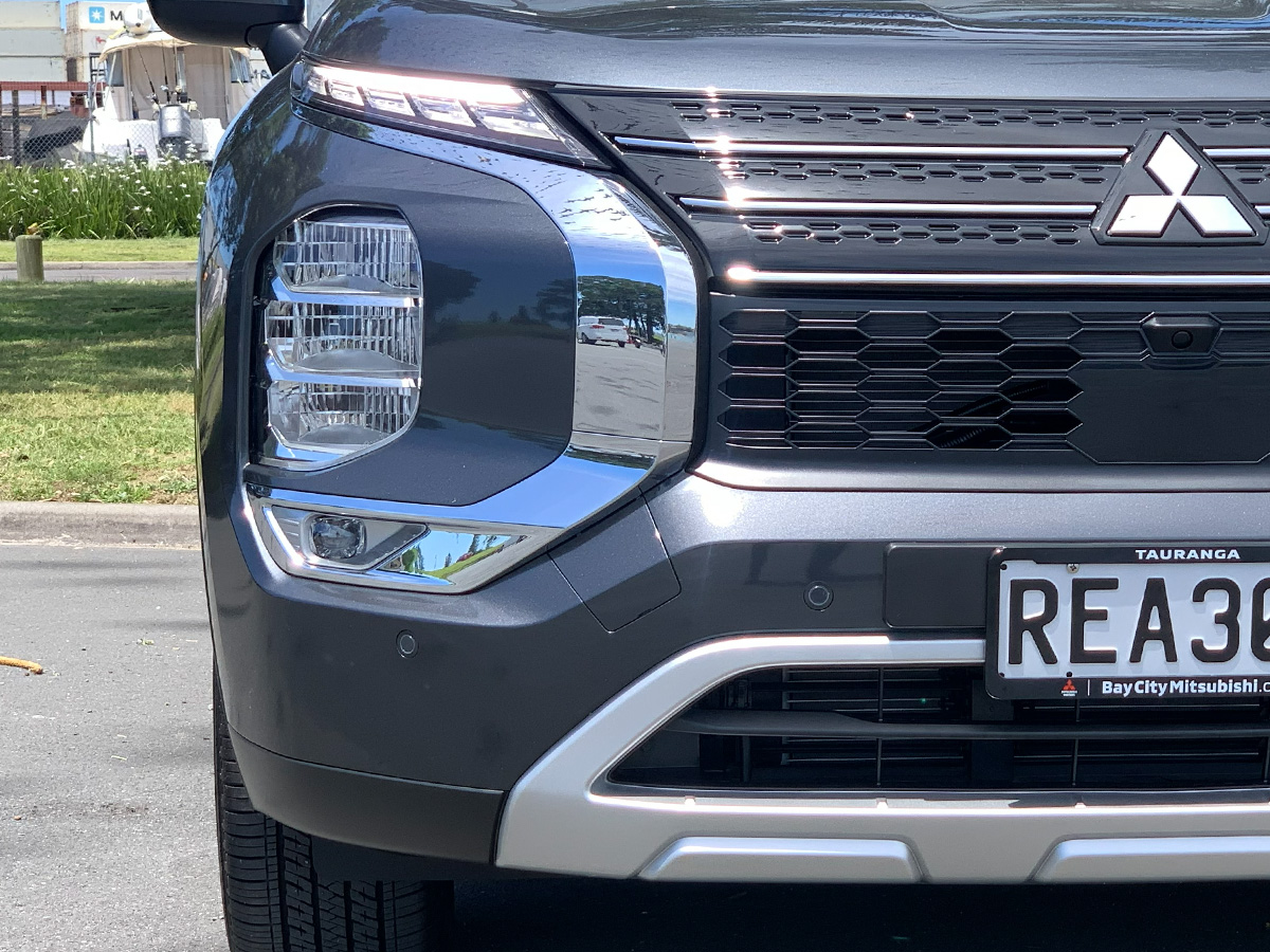 2025 Mitsubishi Outlander XLS 4WD 7 Seater 2.5L Petrol Auto