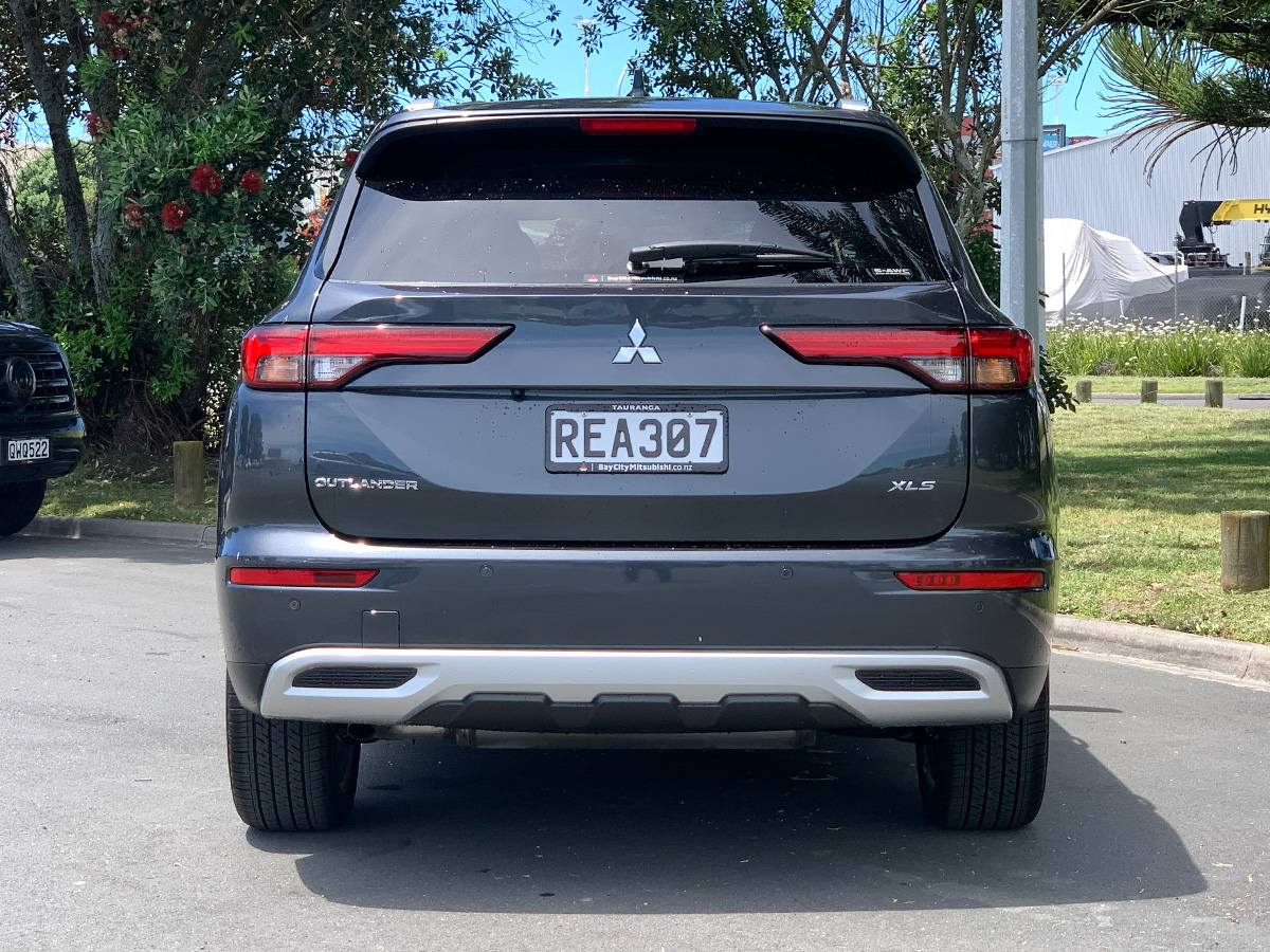 2025 Mitsubishi Outlander XLS 4WD 7 Seater 2.5L Petrol Auto