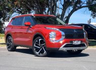 2025 Mitsubishi Outlander XLS PHEV Hybrid 4WD