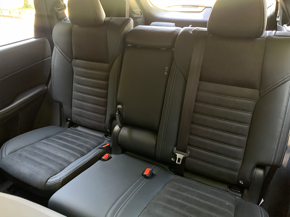 2025 Mitsubishi Outlander XLS PHEV Hybrid 4WD