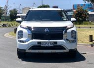 2025 Mitsubishi Outlander XLS PHEV Hybrid 4WD