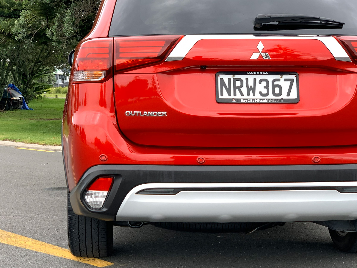 2021 Mitsubishi Outlander LS 2.4L Petrol 7 Seater Automatic