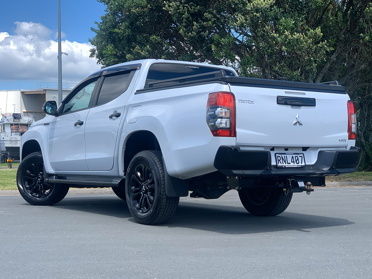 2022 Mitsubishi Triton VRX Black Edition Double Cab 2WD Auto