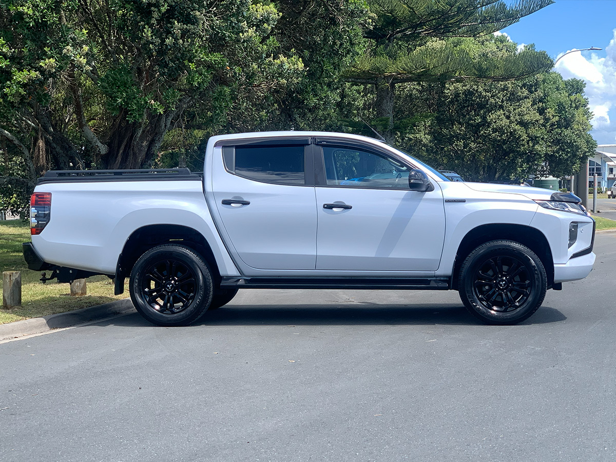 2022 Mitsubishi Triton VRX Black Edition Double Cab 2WD Auto