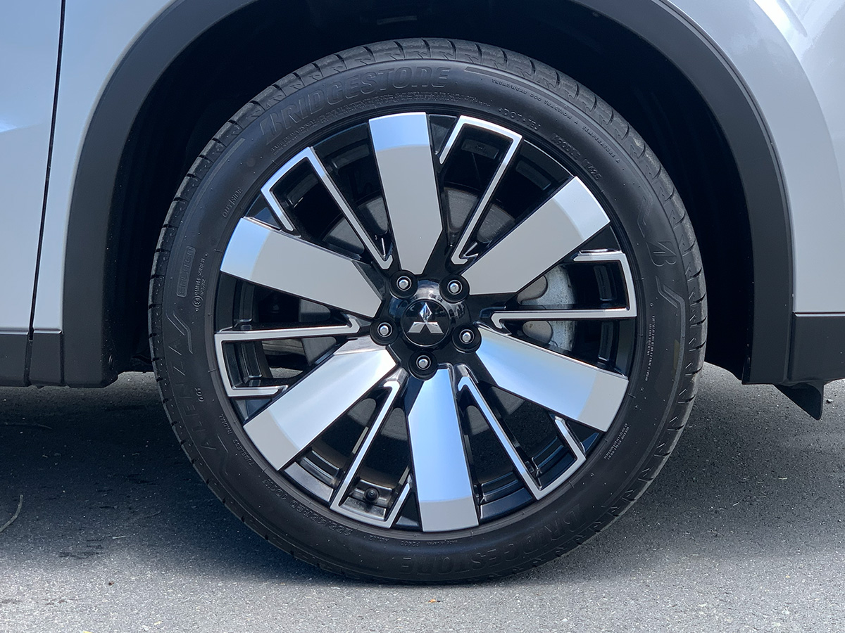 2025 Mitsubishi Outlander XLS 4WD 7 Seater 2.5L Petrol Auto