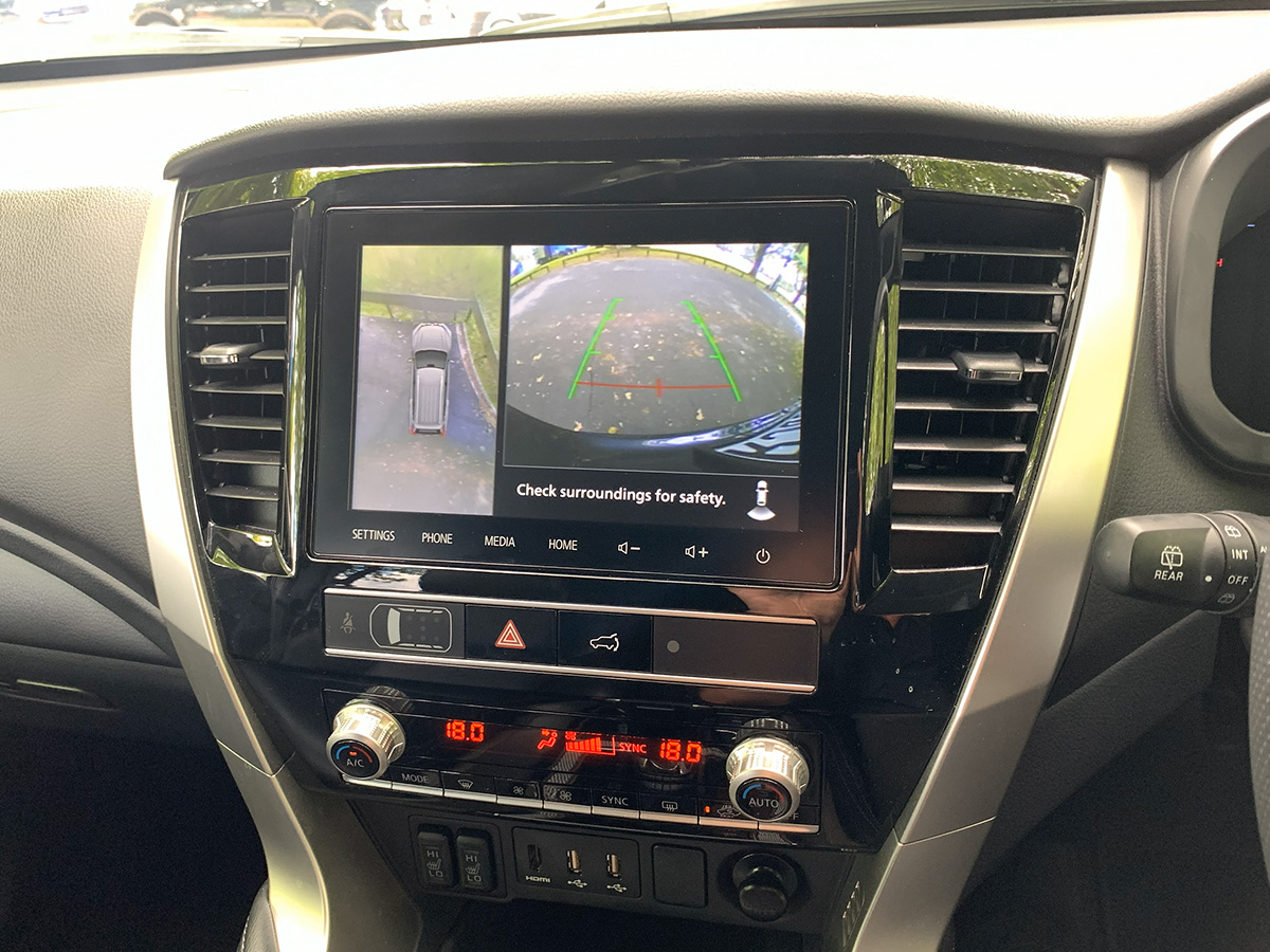 2025 Mitsubishi Pajero Sport VRX Black Edition