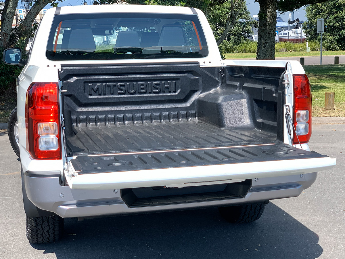 2025 Mitsubishi Triton GLX Double Cab 2WD