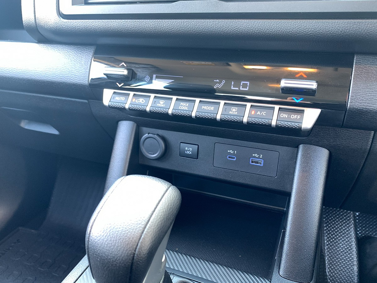 2025 Mitsubishi Triton GLX Double Cab 2WD