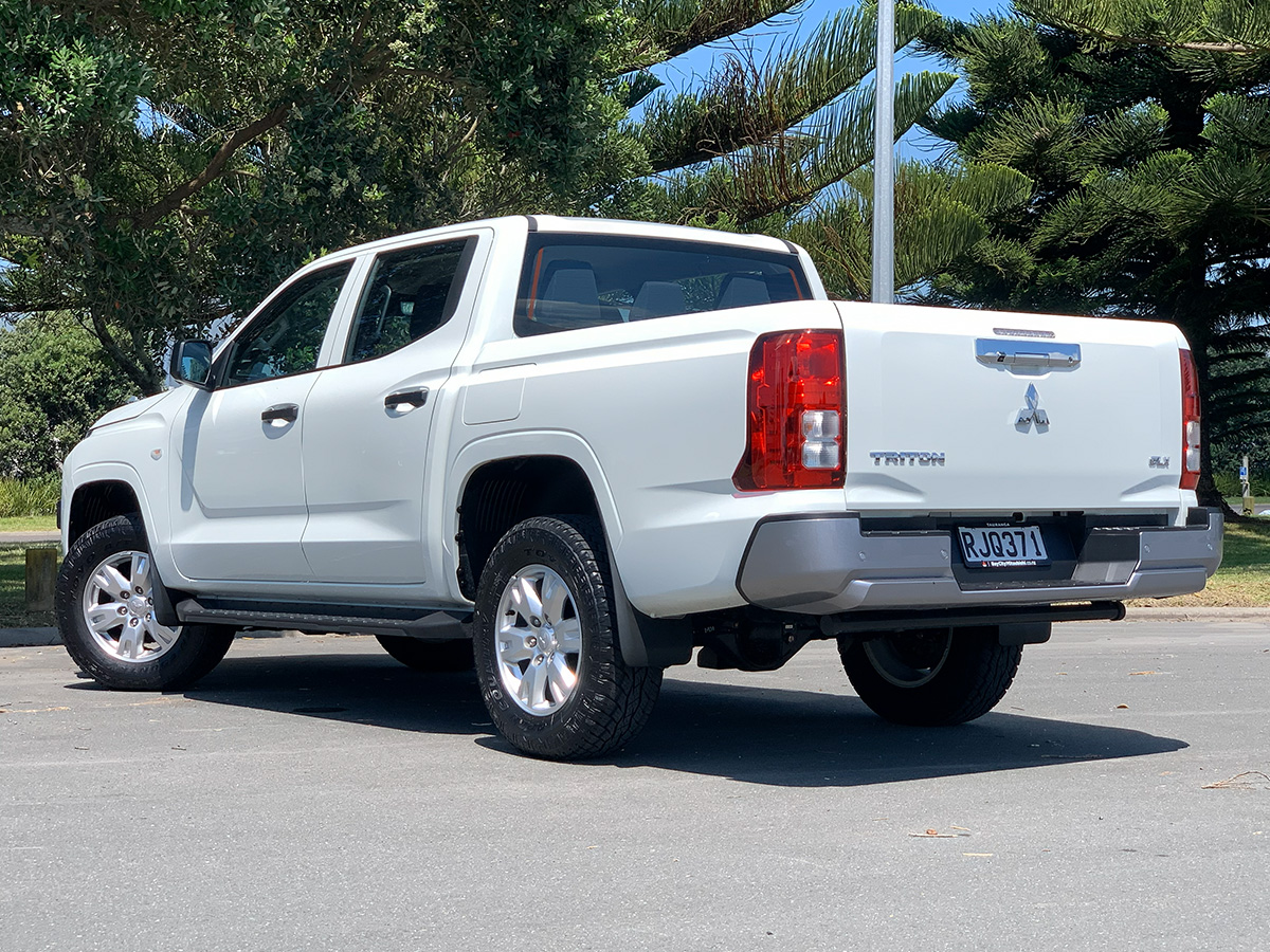 2025 Mitsubishi Triton GLX Double Cab 2WD