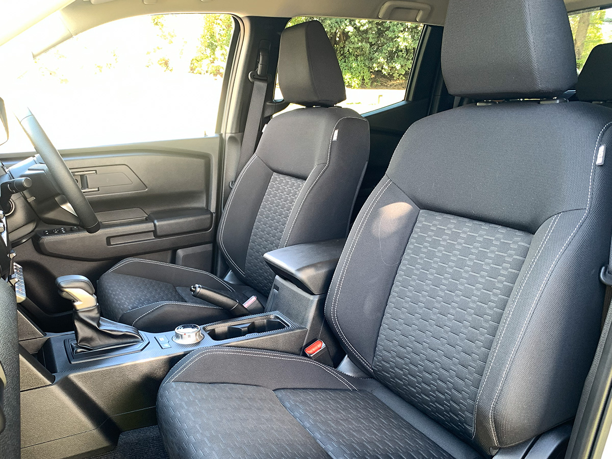 2025 Mitsubishi Triton GLX 4WD SPORT