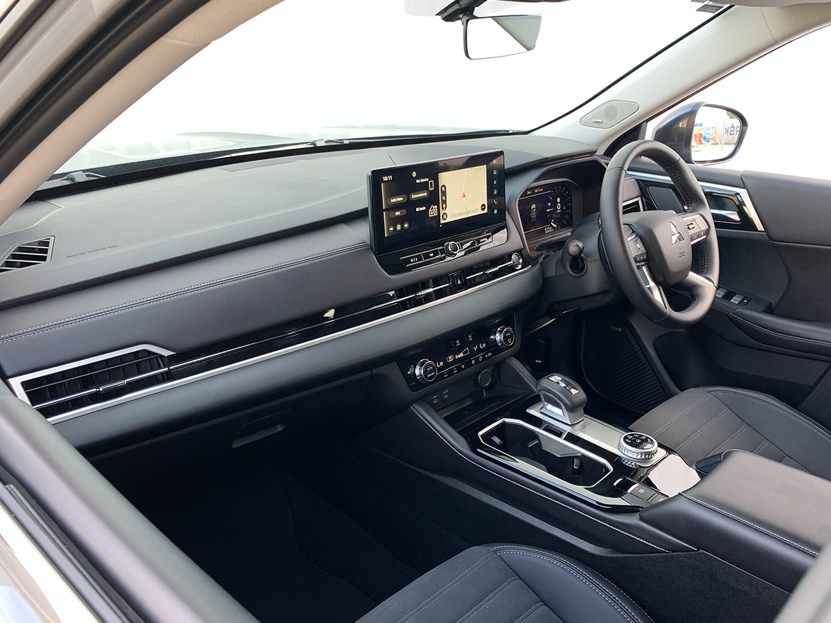 2025 Mitsubishi Outlander XLS 4WD 7 Seater 2.5L Petrol Auto